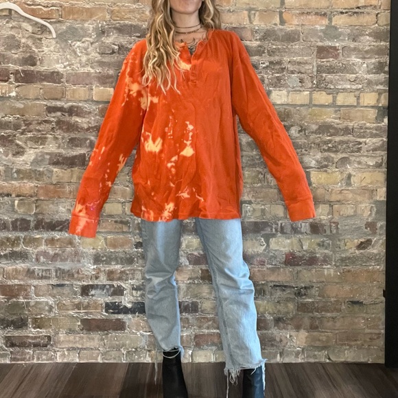 Bleach dyed thermal henley - Picture 4 of 6